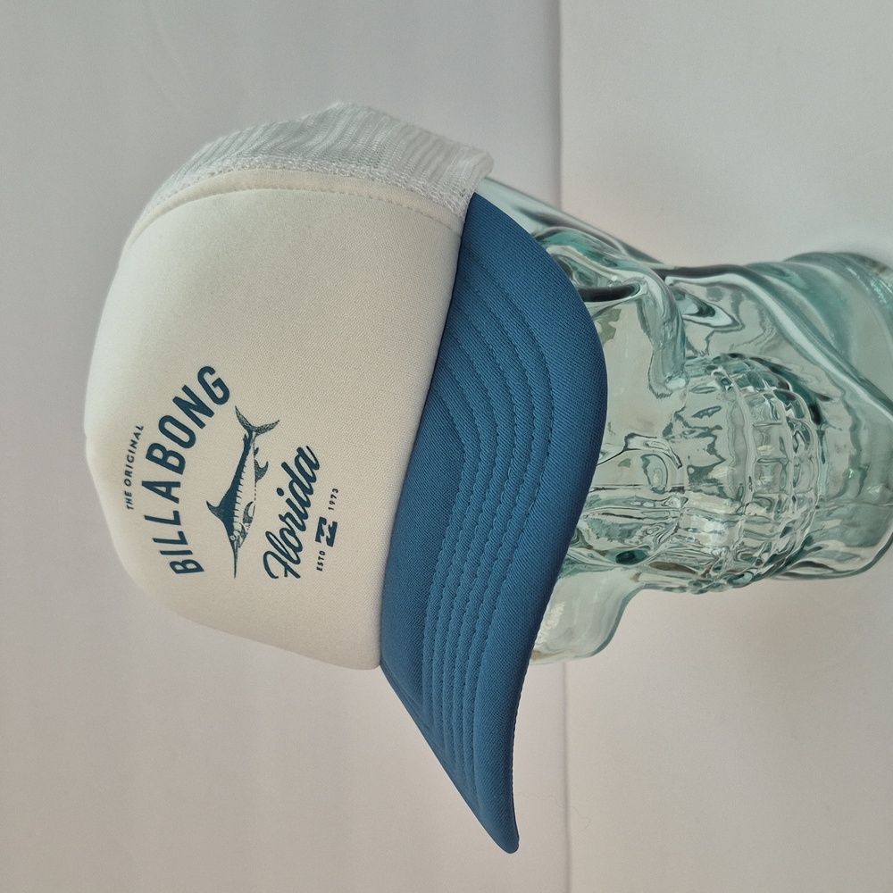 Billabong White and Blue Graphic Cap